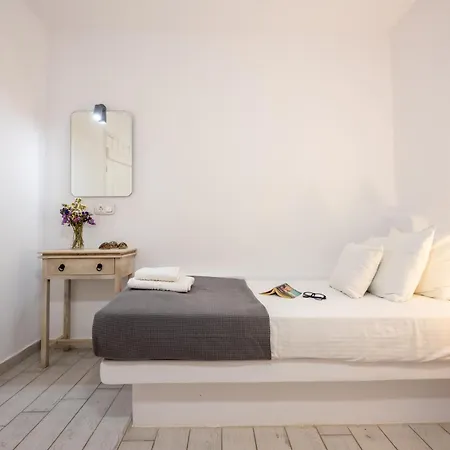 Johns Luxury Naxos *